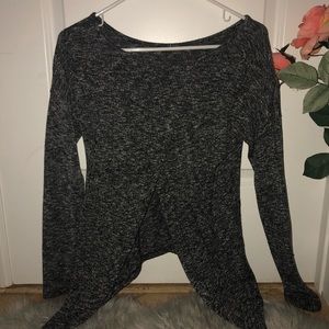 Long sleeve, open back sweater